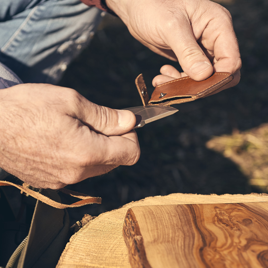 BEAR-knife eather sheath